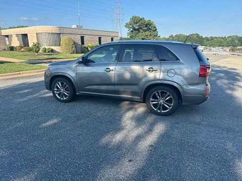 Used 2015 Kia Sorento SX FWD image 10