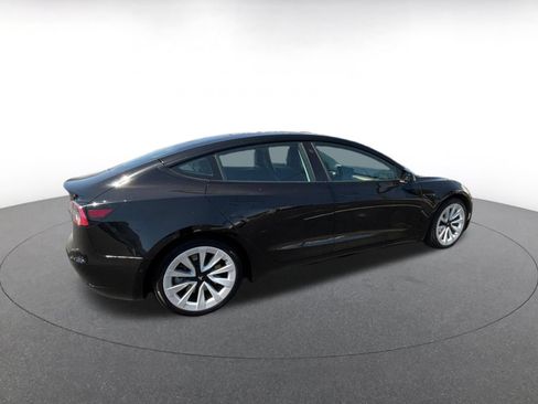 Used 2022 Tesla Model 3 RWD image 4