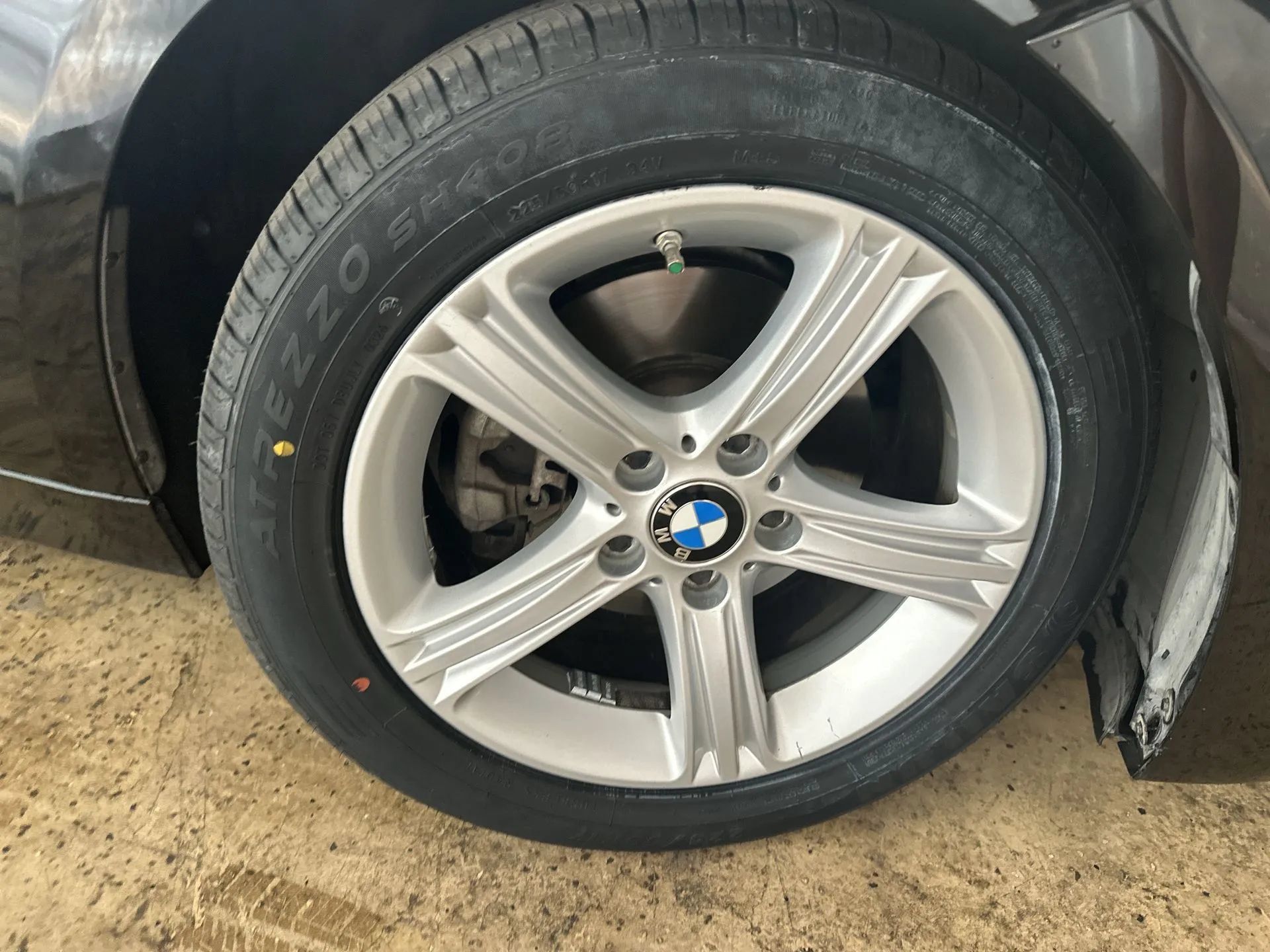 Used 2014 BMW 320i Sedan RWD image 12