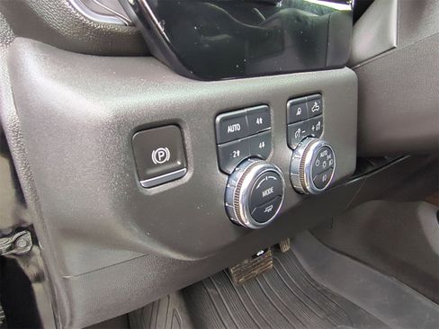 Certified 2023 GMC Sierra 1500 SLT w/ SLT Premium Package image 13