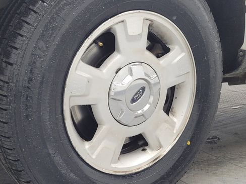 Used 2014 Ford F150 XLT w/ XLT Convenience Package image 31