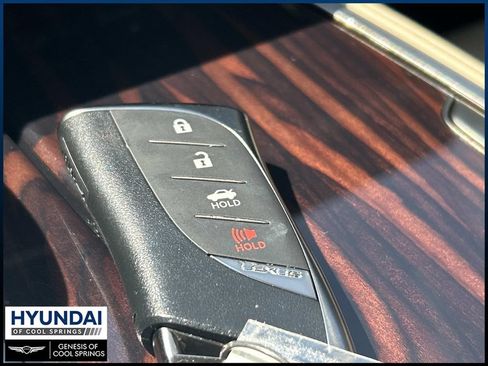 Used 2019 Lexus LS 500 AWD w/ Luxury Package image 37