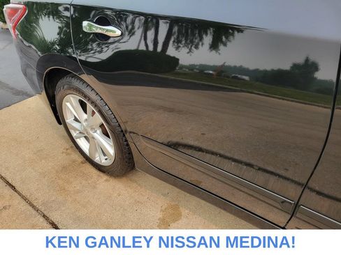 Used 2013 Nissan Altima 2.5 SL w/ 2.5 Moonroof Pkg FWD image 14