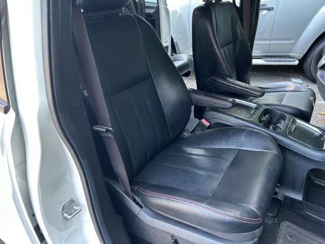 Used 2019 Dodge Grand Caravan GT FWD image 23