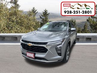 Used 2024 Chevrolet Trax LT w/ Driver Confidence Package image 1