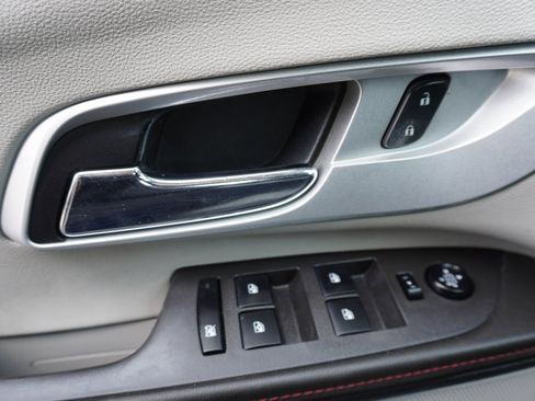 Used 2013 Chevrolet Equinox LTZ image 9