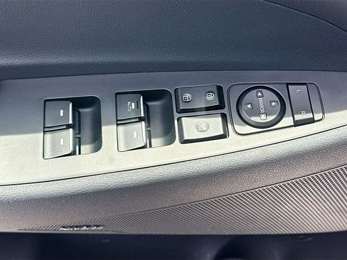Used 2020 Hyundai Tucson Limited FWD image 17