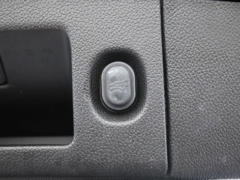 Used 2020 Cadillac Escalade Platinum AWD/4WD image 39