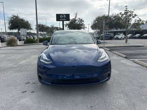 Used 2022 Tesla Model Y Long Range image 2