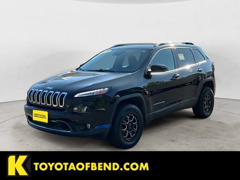 Used 2015 Jeep Cherokee Limited w/ Luxury Group AWD/4WD image 1