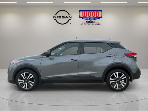 Used 2018 Nissan Kicks SV w/ Exterior Package FWD image 5