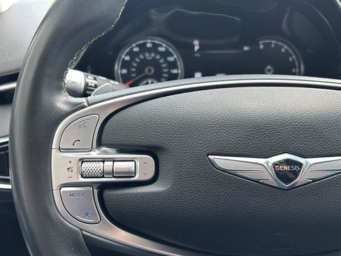 Used 2025 Genesis GV70 2.5T AWD/4WD image 19