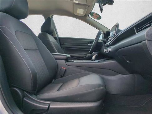 Used 2024 Nissan Altima 2.5 SV image 20