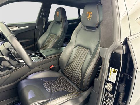 Used 2023 Lamborghini Urus S image 22