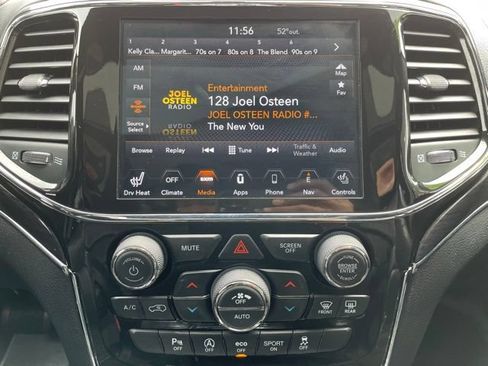Used 2021 Jeep Grand Cherokee Overland AWD/4WD image 21