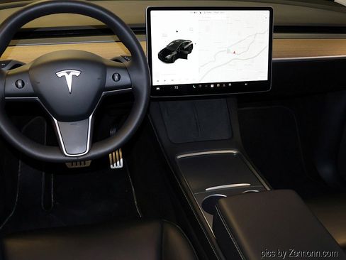 Used 2021 Tesla Model Y Performance image 15