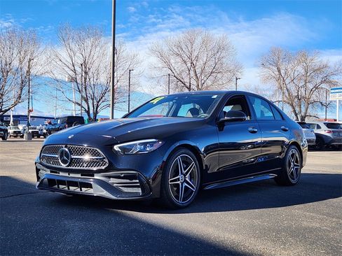 Used 2022 Mercedes-Benz C 300 4MATIC Sedan image 2