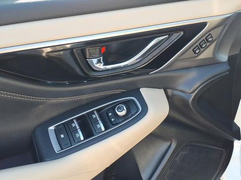 Certified 2022 Subaru Outback Limited image 4