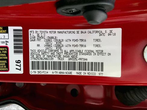 Certified 2018 Toyota Tacoma SR5 image 30