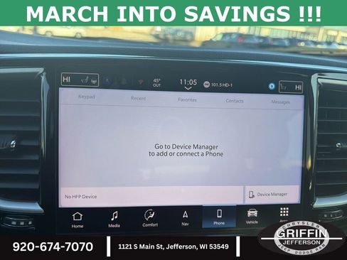 Used 2024 Chrysler Pacifica Select image 25