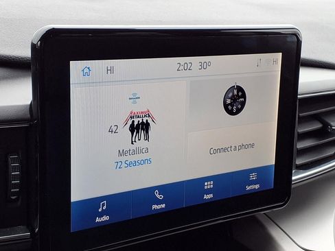 Certified 2022 Ford Explorer XLT w/ Equipment Group 202A image 17