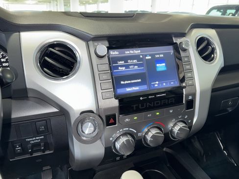 Used 2021 Toyota Tundra SR5 w/ SR5 Leather Package image 25