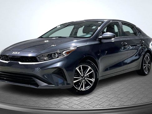 Used 2024 Kia Forte LXS image 1
