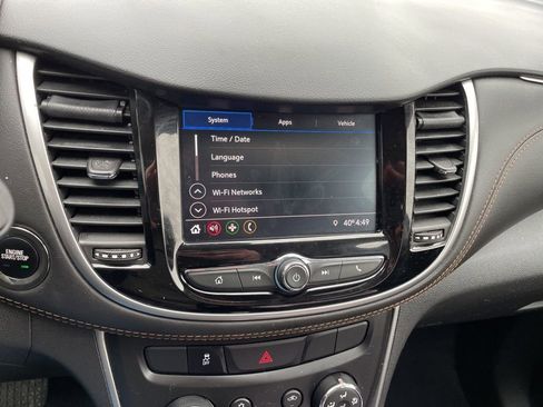 Used 2022 Chevrolet Trax LT w/ Premium Seat Package image 18