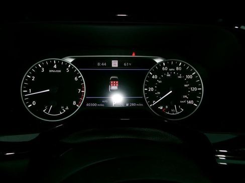 Used 2023 Nissan Pathfinder SL w/ Lighting Package (N92) AWD/4WD image 15