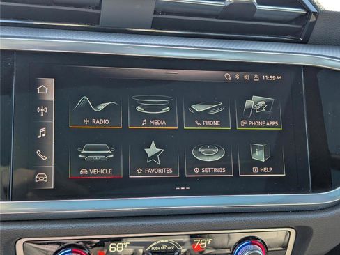 Used 2024 Audi Q3 2.0T Premium image 30