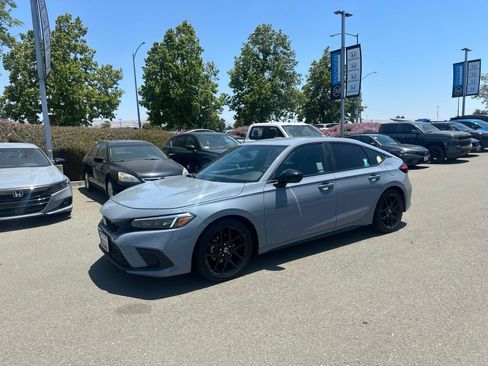 Used 2024 Honda Civic Sport image 5
