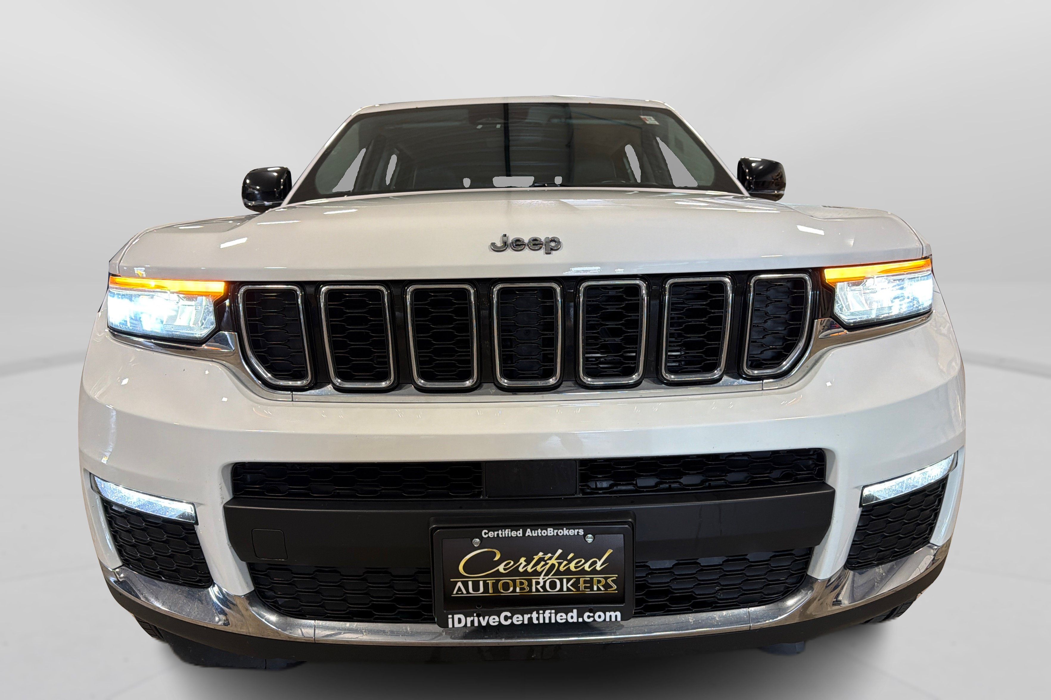 Used 2021 Jeep Grand Cherokee L Limited w/ MOPAR Finishing Package AWD/4WD image 10