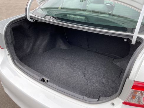 Used 2013 Toyota Corolla LE w/ Premium Pkg image 31