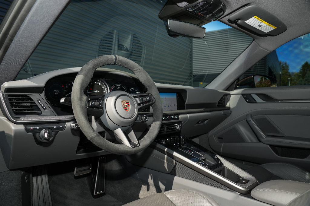 Certified 2023 Porsche 911 Carrera S RWD image 4