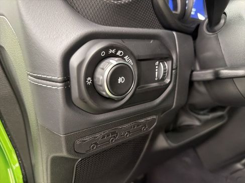 New 2025 Jeep Wrangler Unlimited Rubicon image 18