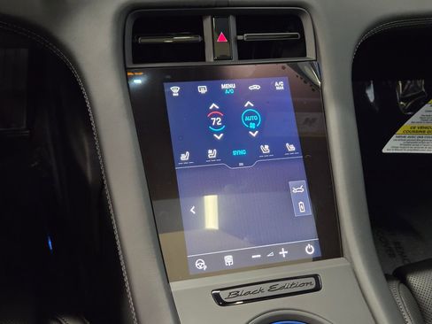 New 2026 Porsche Taycan image 23