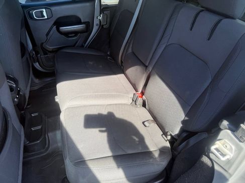 Used 2023 Jeep Wrangler Unlimited w/ Cold Weather Group AWD/4WD image 37
