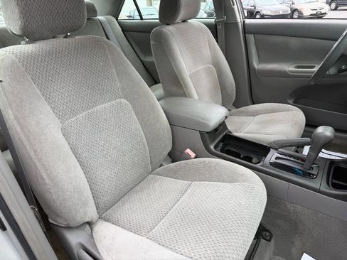 Used 2002 Toyota Camry LE image 36
