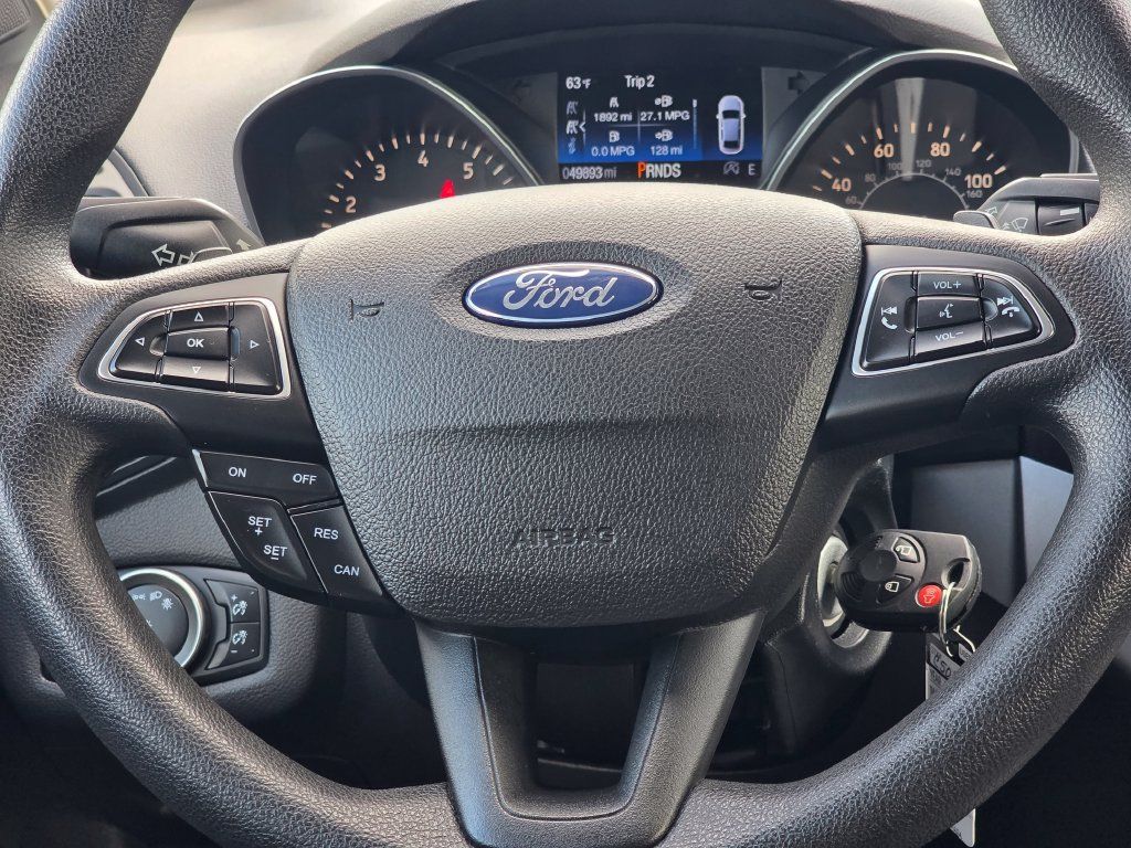 Used 2017 Ford Escape SE AWD/4WD image 16