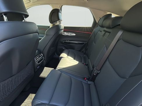 Certified 2026 Genesis GV70 2.5T AWD/4WD image 16