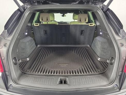 Used 2018 Cadillac XT5 FWD image 8