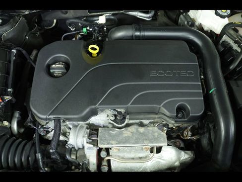 Used 2024 Chevrolet Malibu LT FWD image 19