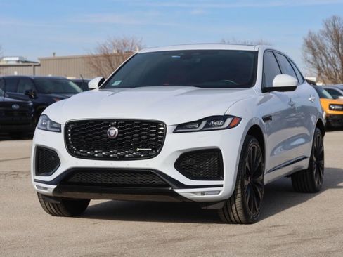 Used 2021 Jaguar F-PACE R-Dynamic S image 6