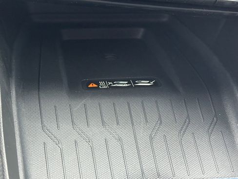 Used 2026 Chevrolet Equinox EV LT w/ Convenience Package II image 28