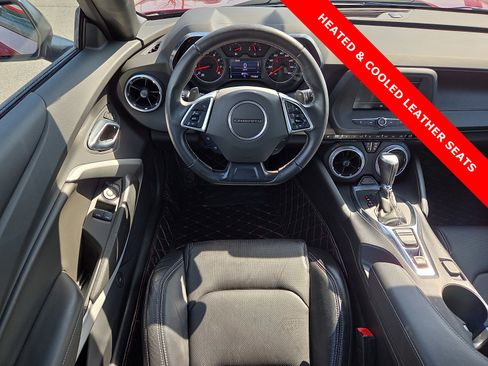 Used 2021 Chevrolet Camaro LT w/ RS Package image 11