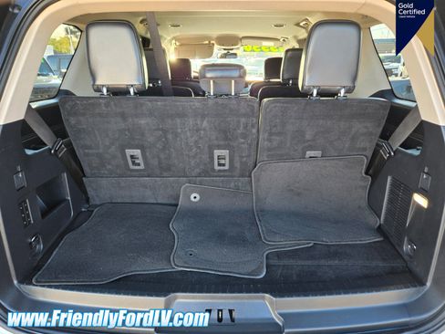 Certified 2024 Ford Expedition XLT image 11