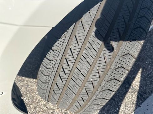 Used 2026 Mercedes-Benz E 350 Sedan image 3