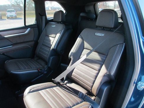 New 2026 GMC Acadia Denali Ultimate image 12