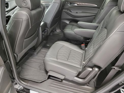 Used 2022 Buick Enclave Avenir w/ Avenir Technology Package AWD/4WD image 22
