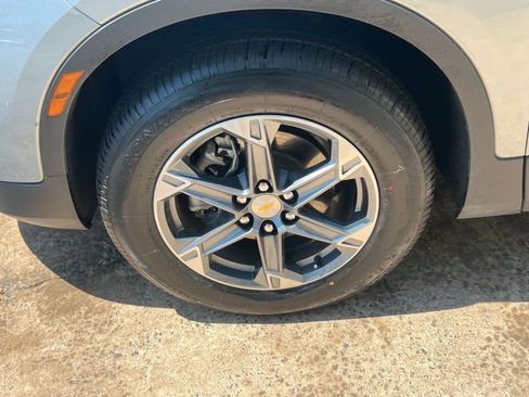 Used 2025 Chevrolet Blazer LT image 24